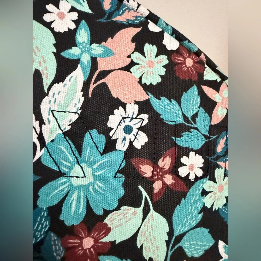 Kavu Floral Pattern Rope Sling Bag - Picture 8 of 17